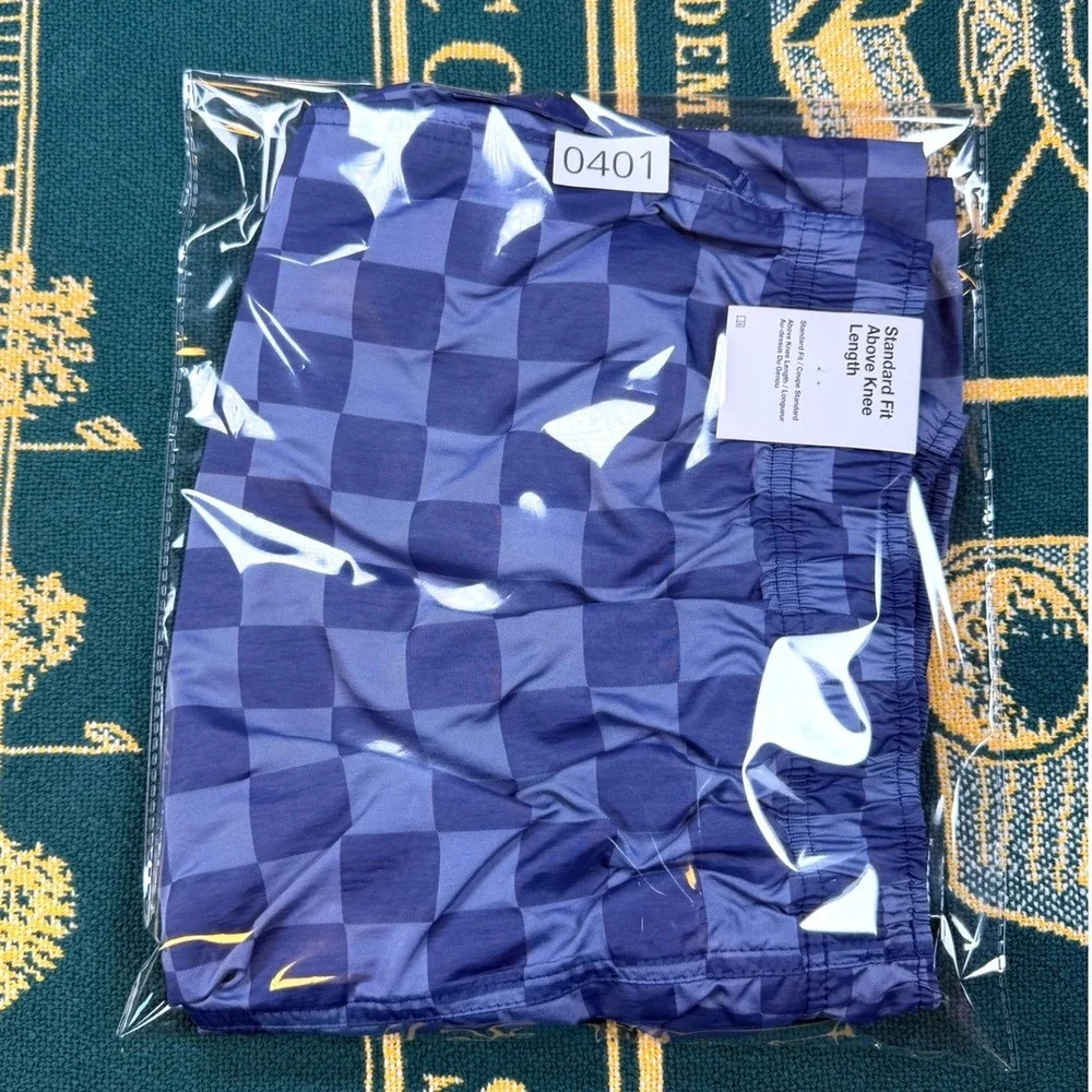 Nike nwt checkered